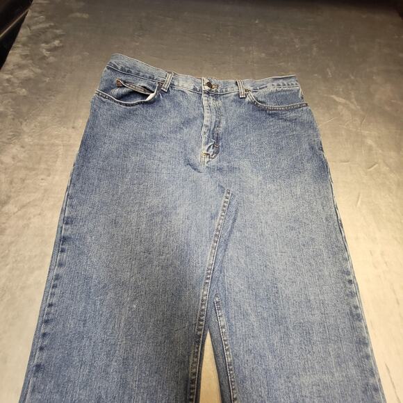 Lee Jeans Mens 39x34 Blue Relaxed Fit Denim Straight Leg Classic Casual Pants - Picture 2 of 9